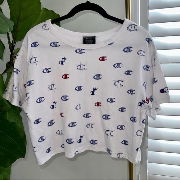 Champion Monogram Crop Short Sleeve Sweatshirt Size Medium White - Picture 1 of 2